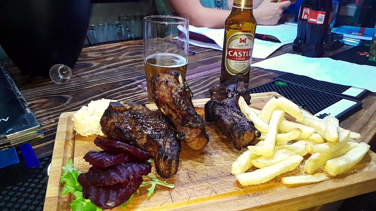 Ribs &amp; wors